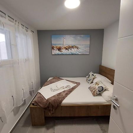 Apartman Karla Ядрия Екстериор снимка