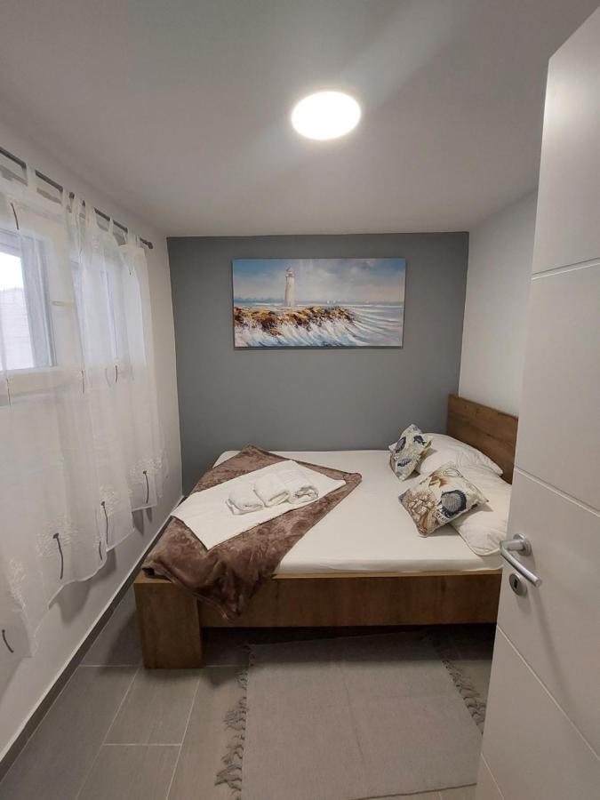 Apartman Karla Ядрия Екстериор снимка