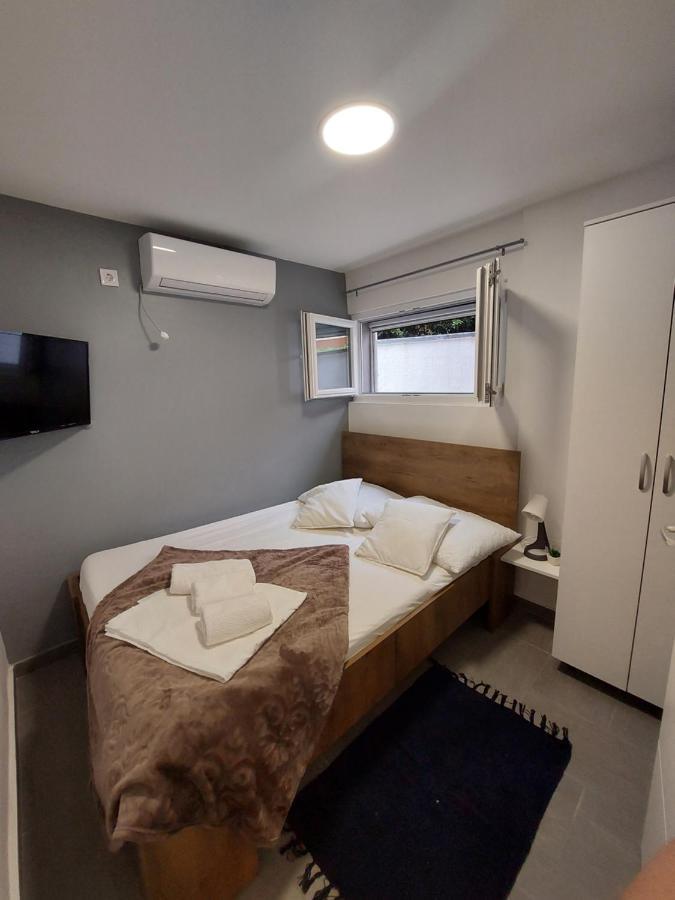 Apartman Karla Ядрия Екстериор снимка